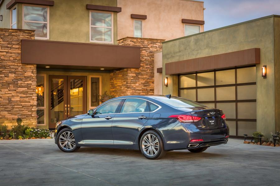  Genesis G80 2017 года  (NA) (фото 21 из 23)